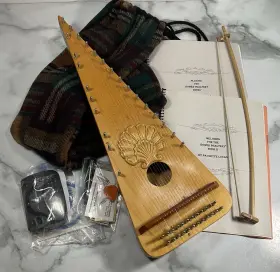 Dave Lucas 99115 Appalachian Bowed Psaltery 24 Strings Bow Carry Bag And Accessories